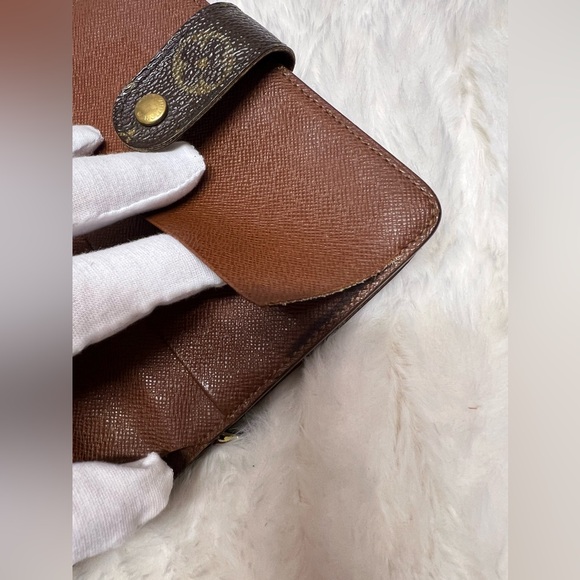 Louis Vuitton Monogram Canvas Passport Wallet-SP0032 - Picture 4 of 11